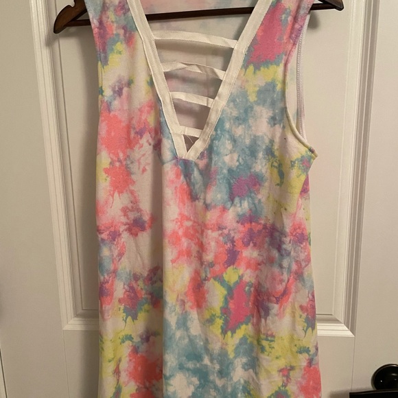 Sleeveless top size extra large - Picture 2 of 4